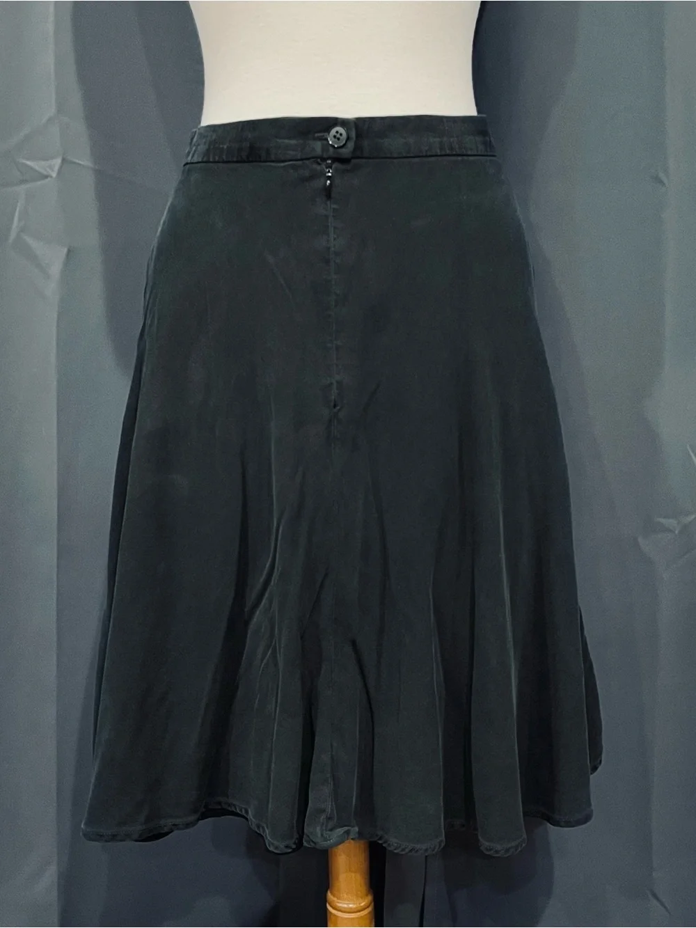 Carlisle Sz 8 Lined Black Suede Pleated A Line Mini Skirt.